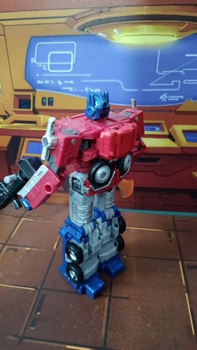 Transformers Earthirse Optimus Prime