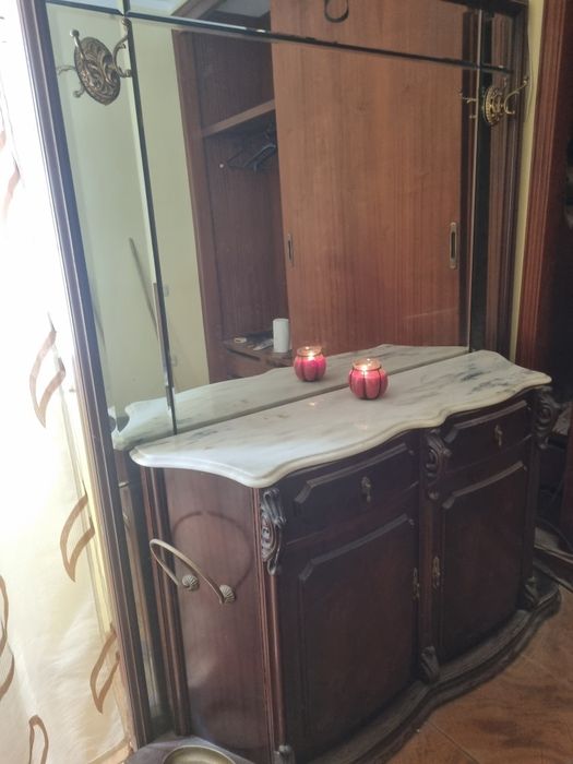 Vendo sapateira com espelho
