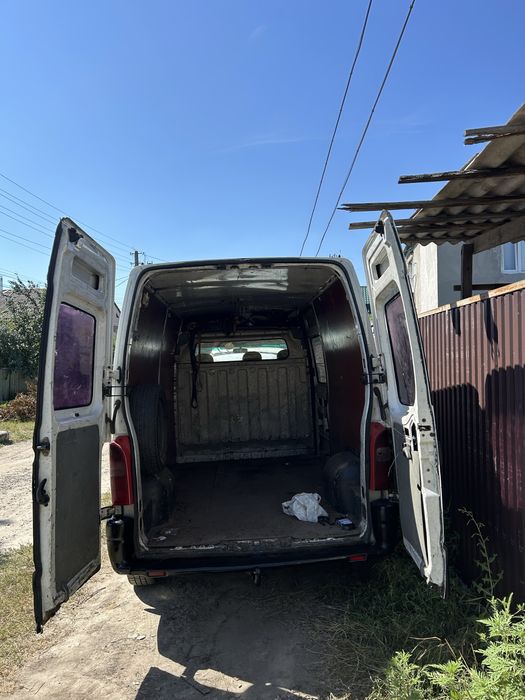 Продам renault master 2002 2.2dci