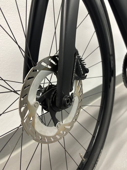 Rower szosowy AERO full karbon