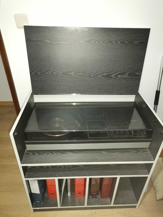 Gira Discos com Móvel