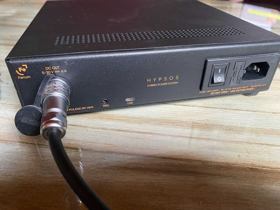 ROON NUCLEUS + Fer-Hypsos-DC-55x2.5mm Fonte Aliment.  = (800€+600€)