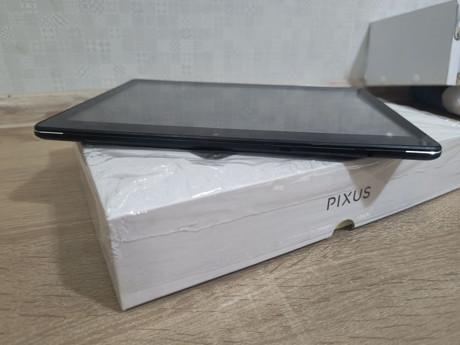 Планшет Pixus Blast 10.1