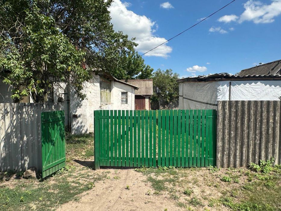 Продам будинок у Харківській області