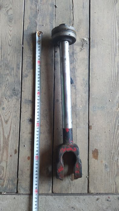 Шток гидроцилиндра, ось задней навески, стяжка