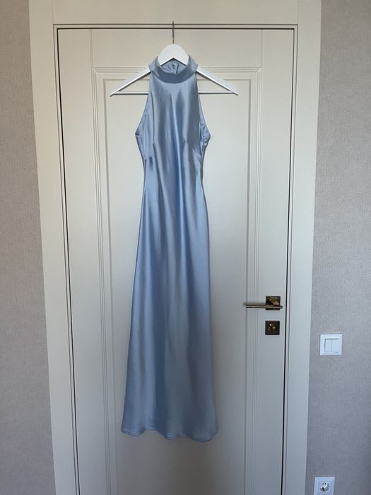 Сукня ніжно голуба