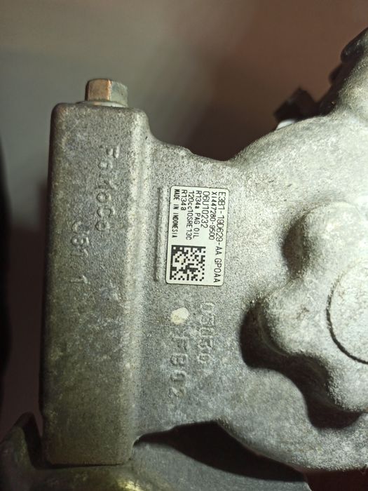 Compressor do Ar Condicionado - FORD TRANSIT COURIER B460 Caixa | 14 -