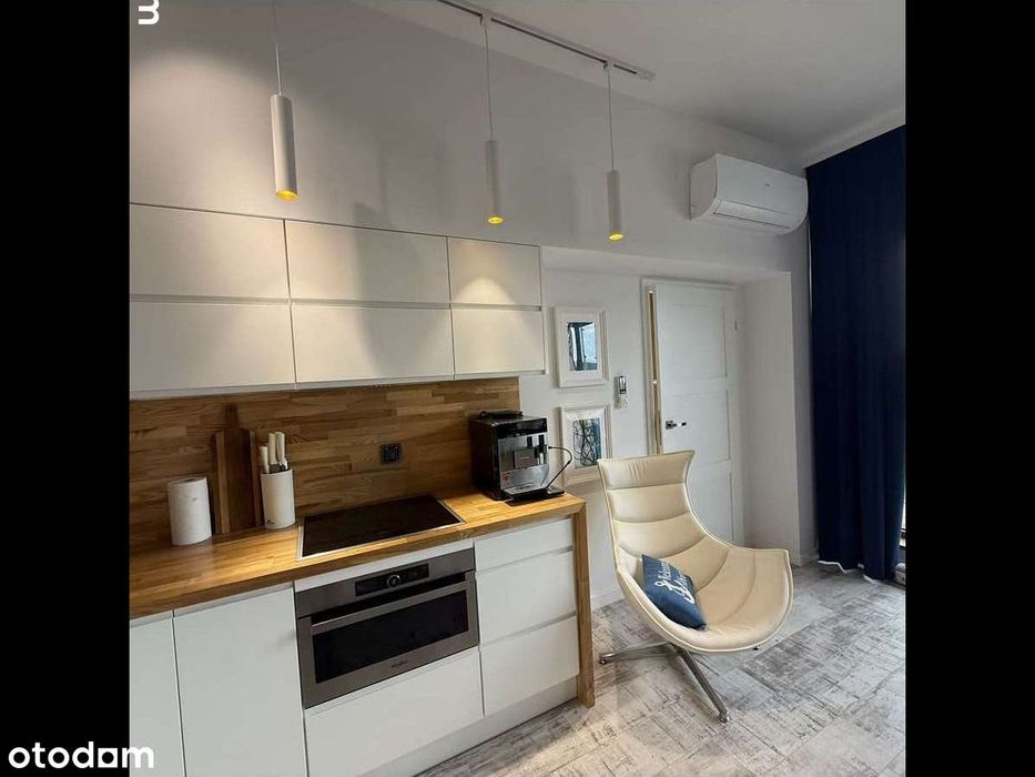 Apartament mieszkalny z balkonem i miejscem parkingowym.