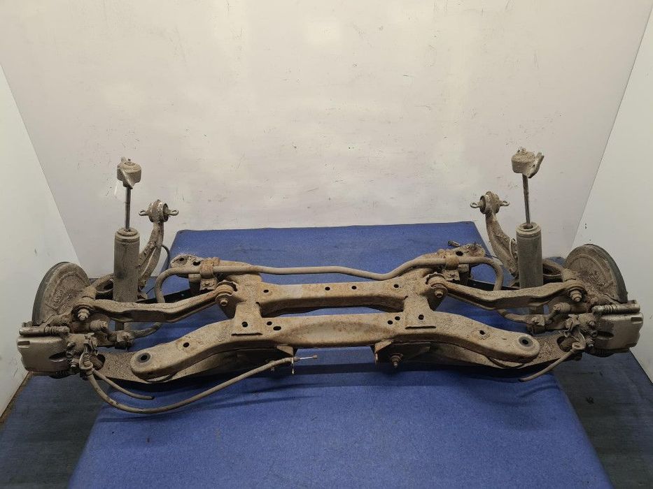 OPEL INSIGNIA A KOMBI 2.0 CDTI BELKA ZAWIESZENIA TYŁ