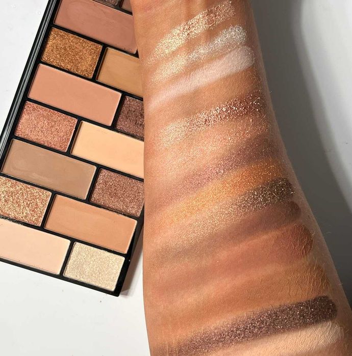 (NOVO, SELADO) TECHNIC: Paleta de Sombras "Exposed" (Tons Nude)