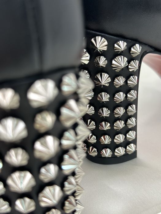 Туфлі Christian Louboutin, модель Suzy Falk