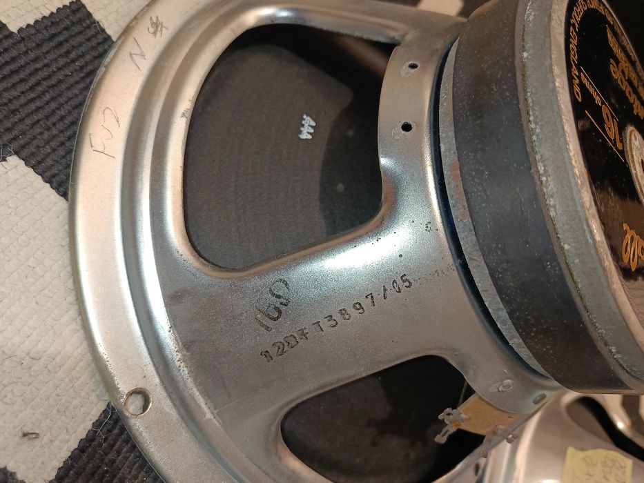 Marshall Celestion V30 UK 16 ohm