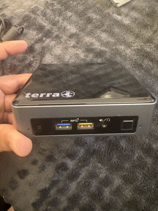 Mini PC terra com cpu i5