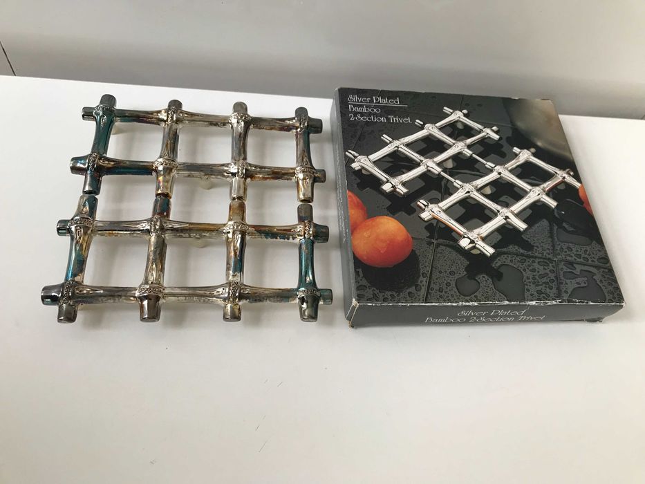 Extendable Metal Tray Stand with Silver Plating445677525806632960
