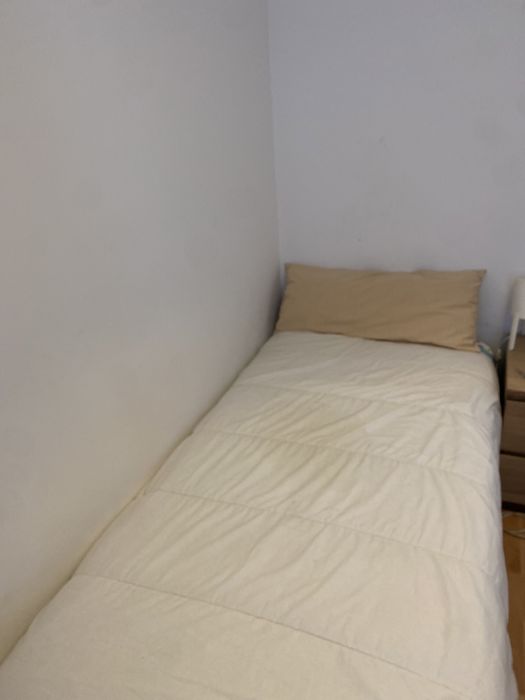 Cama individual (colchao e estrado)