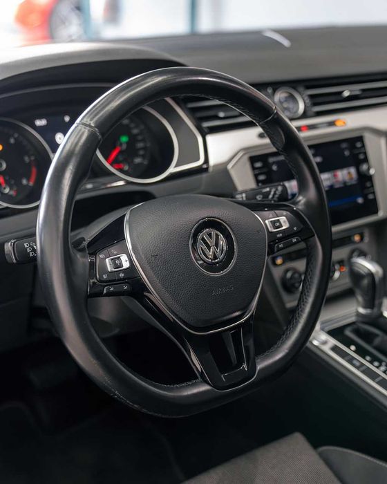 VW Passat Variant (iva dedutivel)