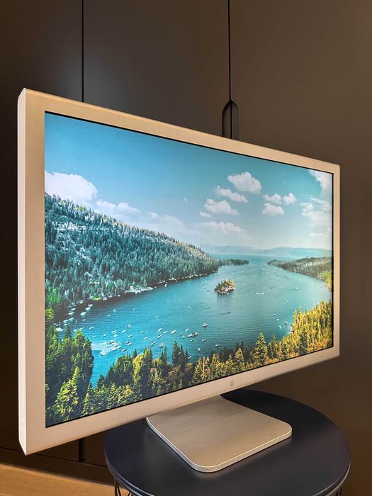 Apple Cinema Display A1083