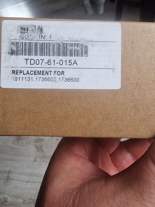 Sprzedam klawisz do otwierania szyby Daf 105/106