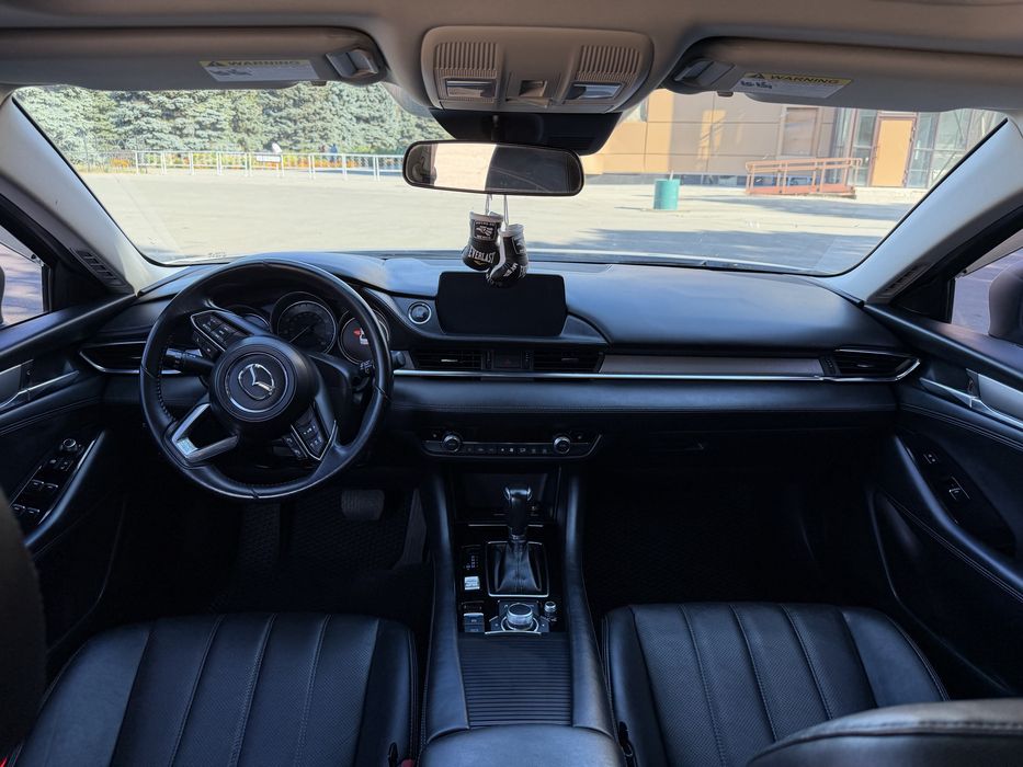 Мазда 6 2018  Grand Touring