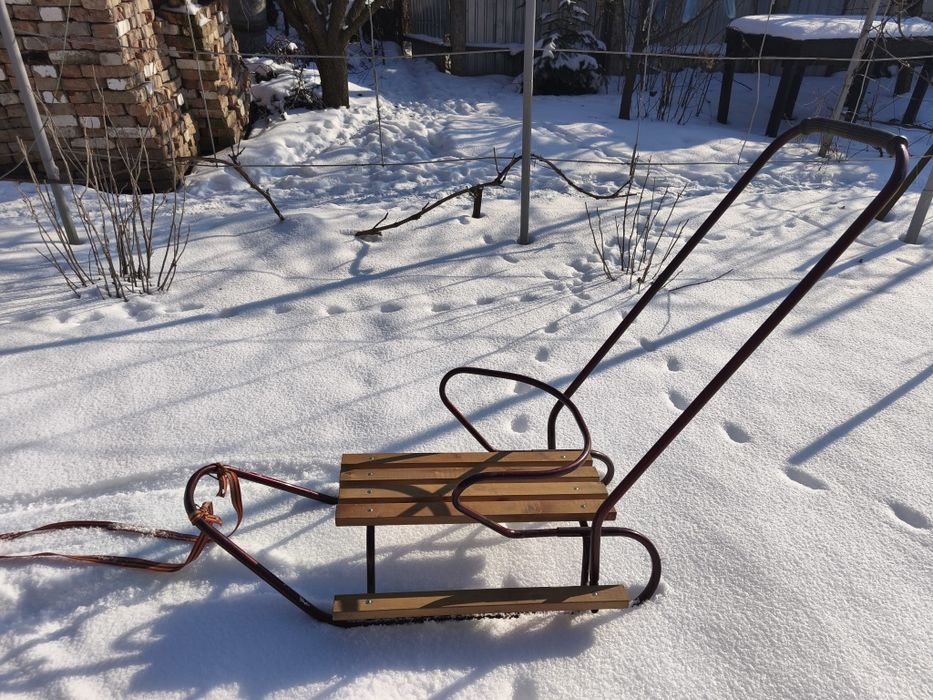 Продам санки з ручкою