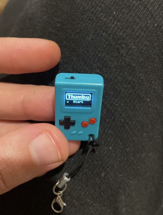 TinyCircuits Thumby - найменша ігрова консоль у світі