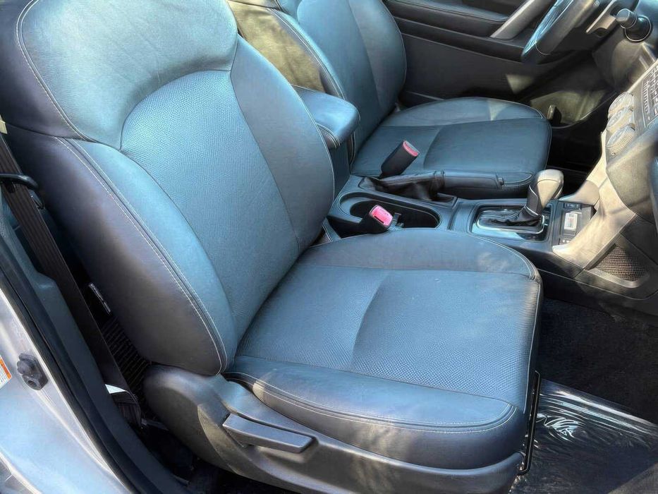 Subaru Forester Touring      2015