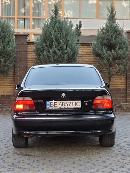 Продам бмв е39 520i