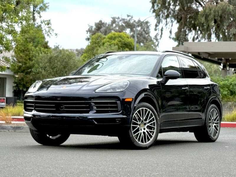 2022 Porsche Cayenne Platinum Edition