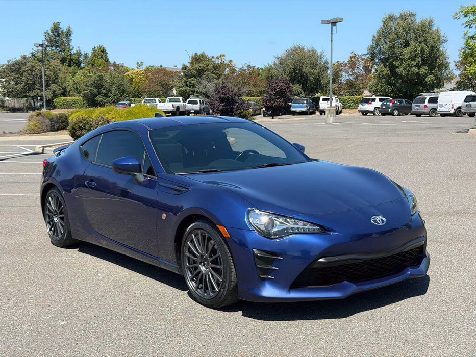 Toyota 86      2017