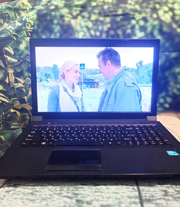 Ноутбук Lenovo b570e в робочому стані