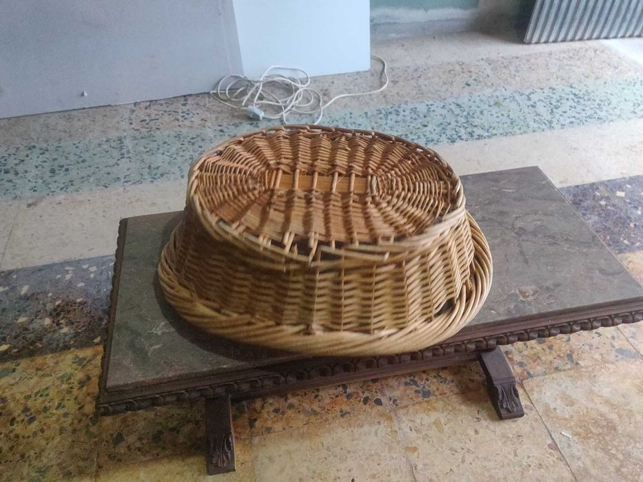 Cesto de madeira