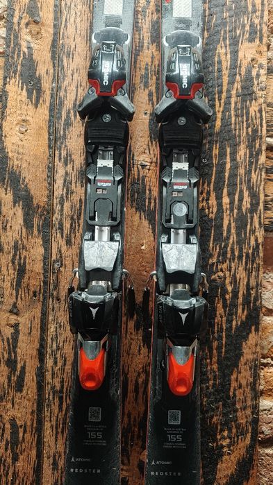 Narty zjazdowe Atomic GS9 i 155 cm z wiązaniami