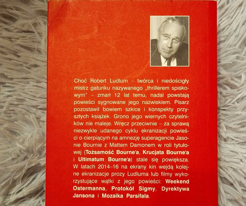 Książka Świat Bourne’a.-Robert Ludlum, Eric van Lustbader