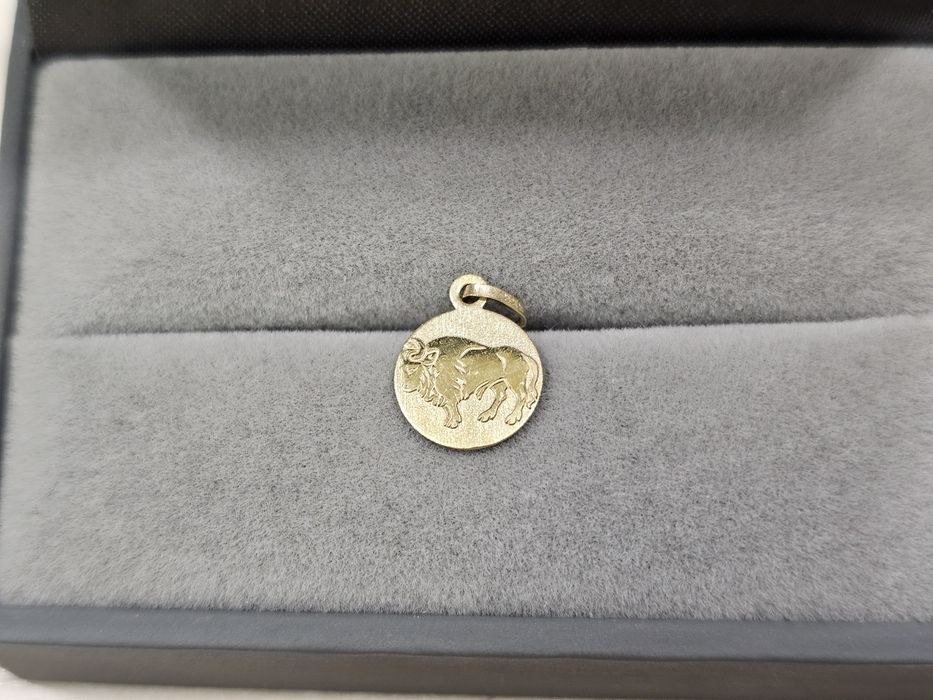 Mały złoty WISIOREK zodiak BYK PR 333