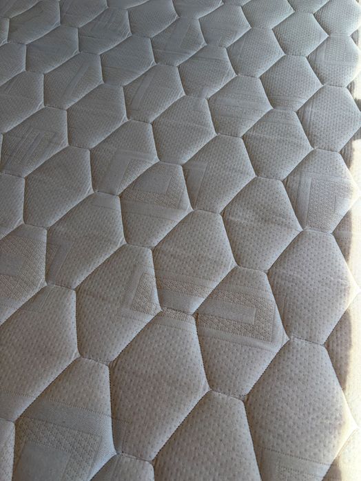 Cama com colchão