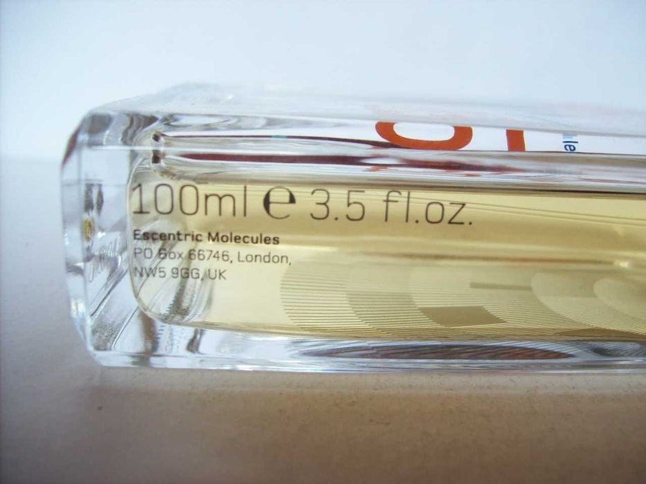 Escentric Molecules - Molecule 05 - 100ml [Made in England]