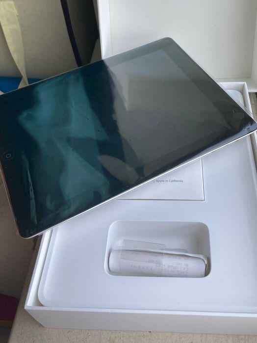 iPad (4ª geração) wi-Fi 16 GB – Preto 9,7″