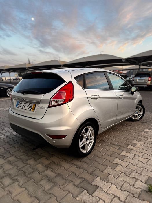 Ford Fiesta Automatico