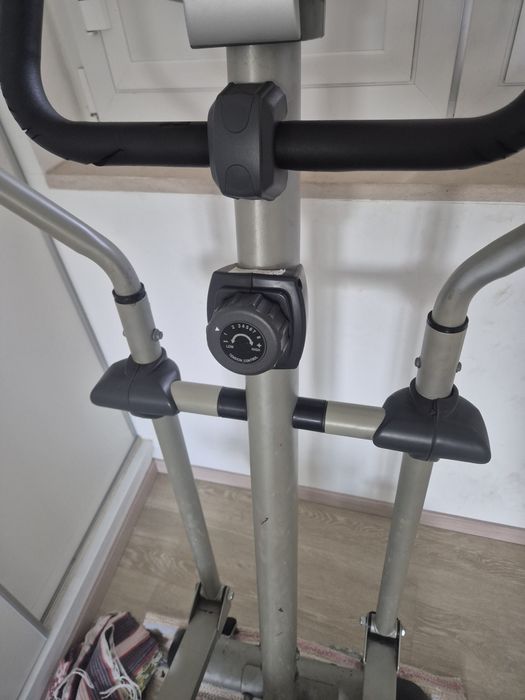 Elliptical Machine440806588013629442