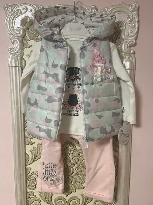 Костюмчик тройка для девочки на 6-12 месяцев