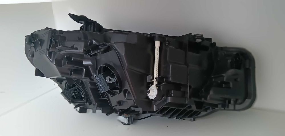 Farol BMW 3 LED Adaptativo Matrix Original esquerdo/direito