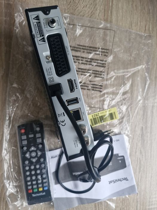 Dekoder Tuner TechniSat DVB-T2 HEVC [
