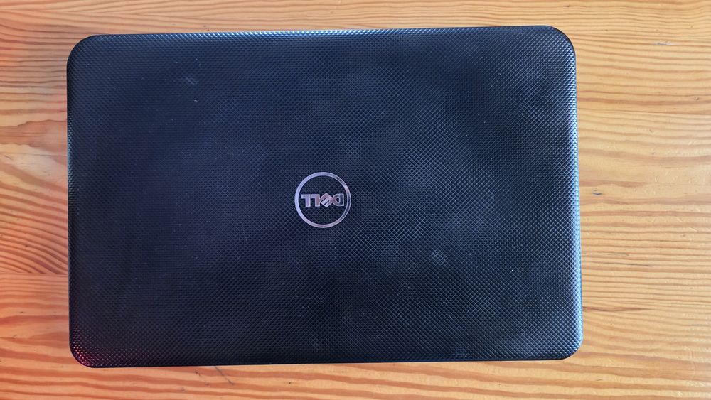 Ноутбук Dell Inspiron 3737