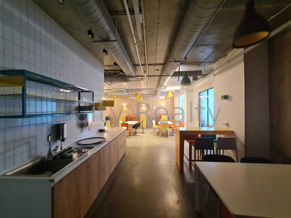 Офіс 1237 м.кв Вул. Саксаганського 70А Голосіївський метро Університет