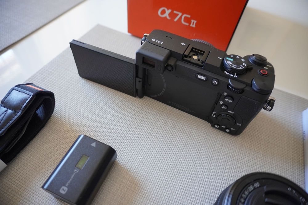 SONY A7CII com objetiva 28-60