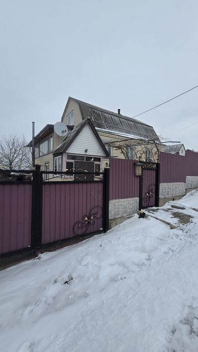Продаж затишного будинку смт Лисянка