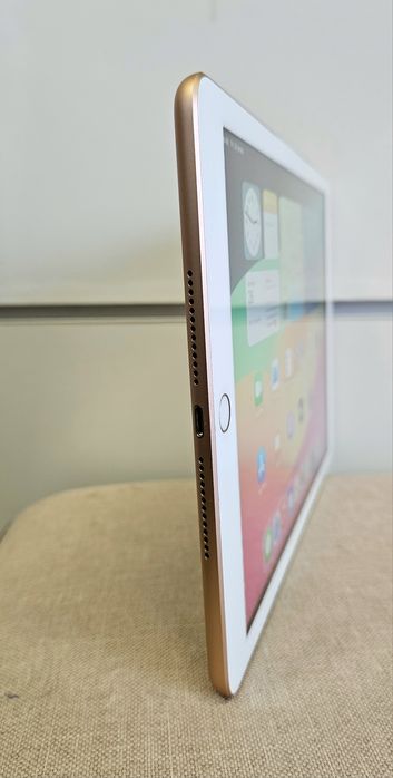 Apple ipad 8th 32gb Wi Fi 10.2 2020 Gold