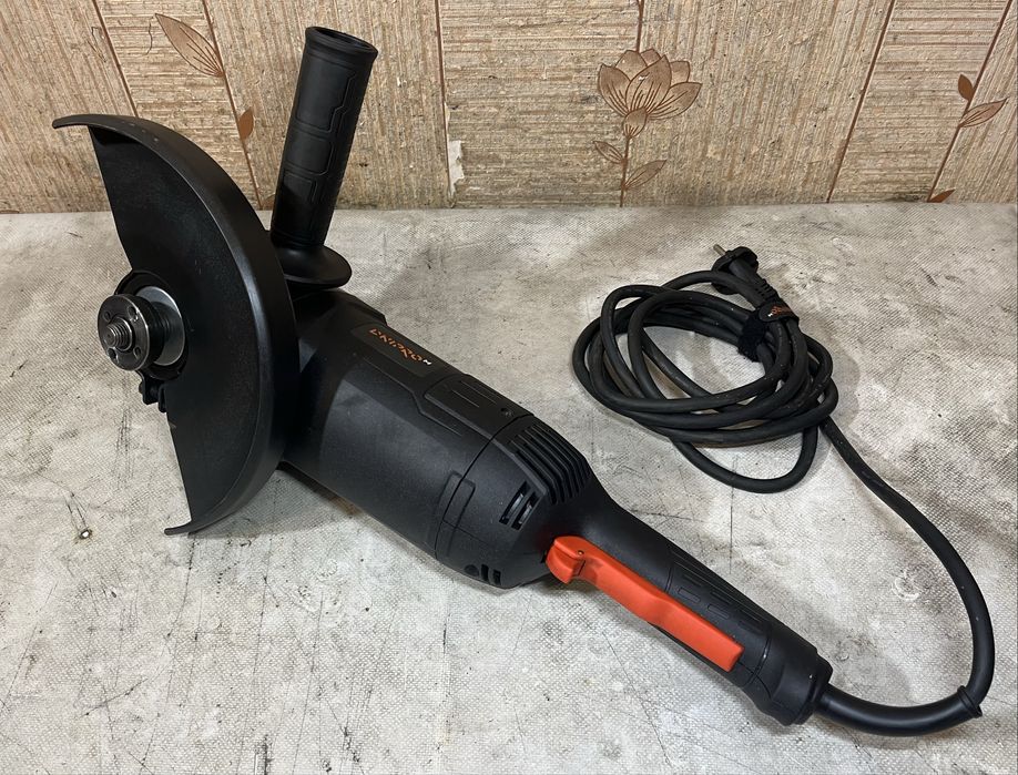 Болгарка Dnipro-M GL-240 | 2400 Вт | Плавний пуск | Гарантія до 2028 р