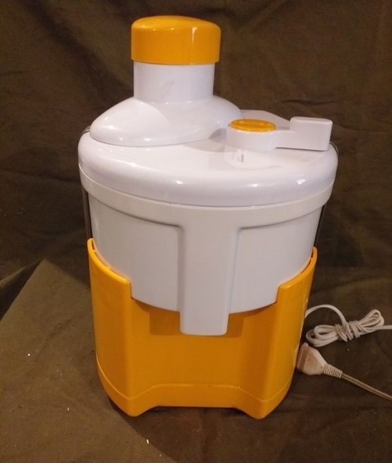 Электросоковыжималка бытовая СВСП-301. Нектар. СССР.