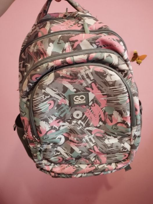 Продам портфель дівчачий